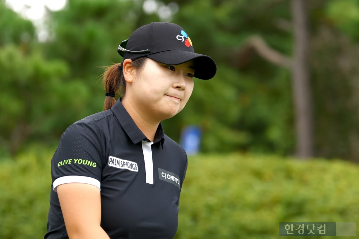 [포토] 홍정민, '다시 찾아온 우승의 기회' (상상인·한경 와우넷 오픈 2025)