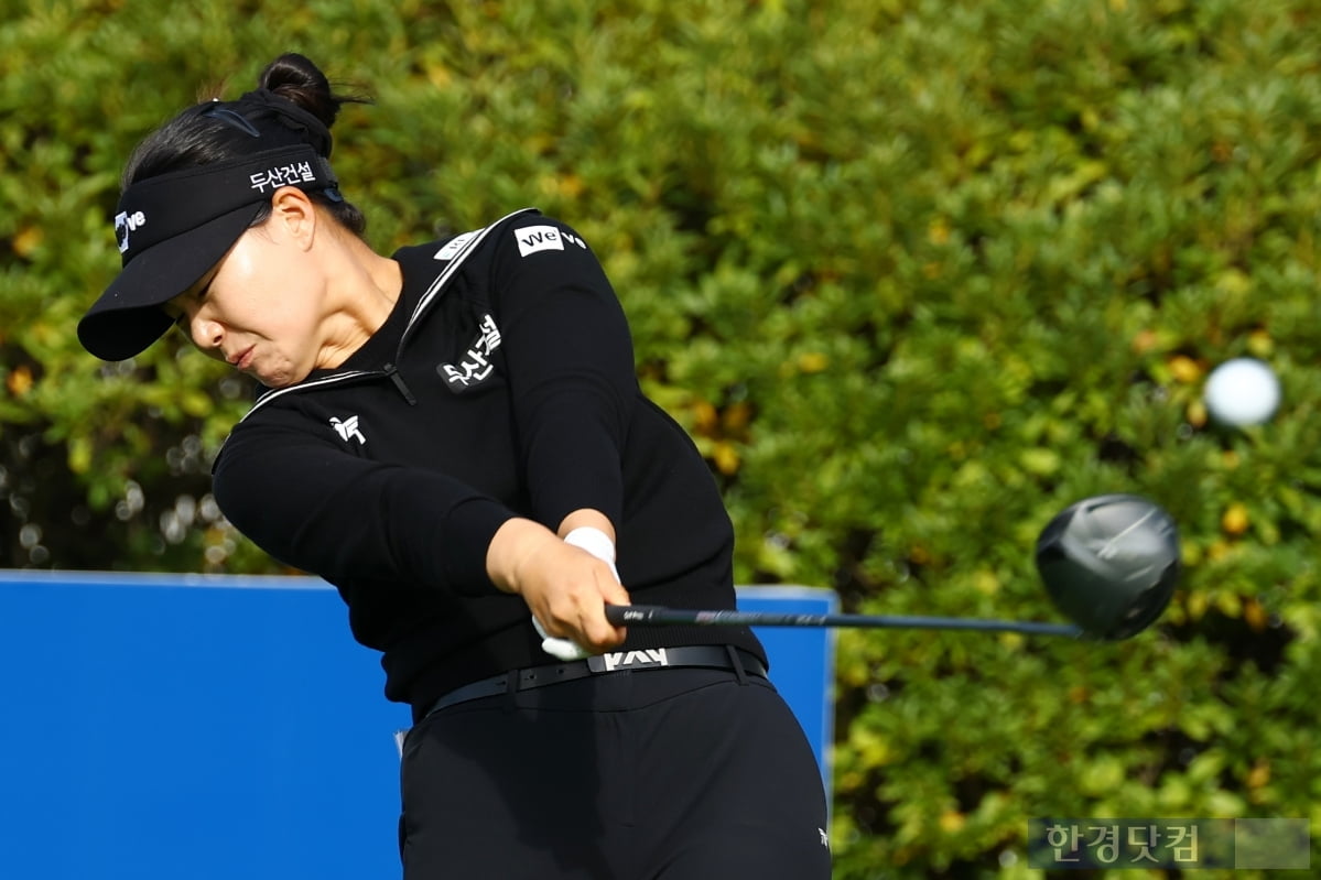 [포토] 임희정, '힘차게 날아라~' (상상인·한경 와우넷 오픈 2025)