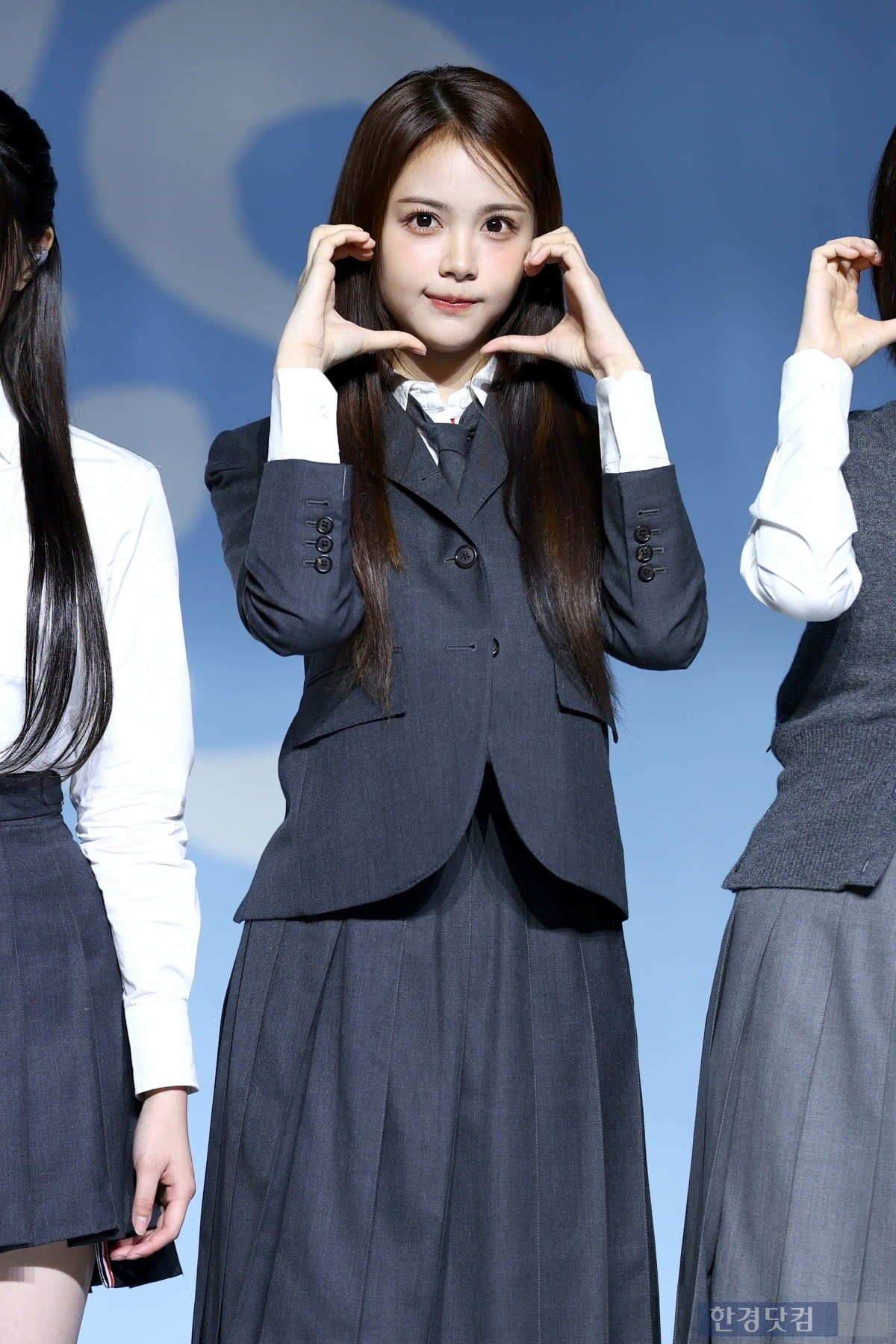 "살 빠질 정도로 연습"…'컴백' 하츠투하츠, '칼각 대표주자' 노린다 [종합]