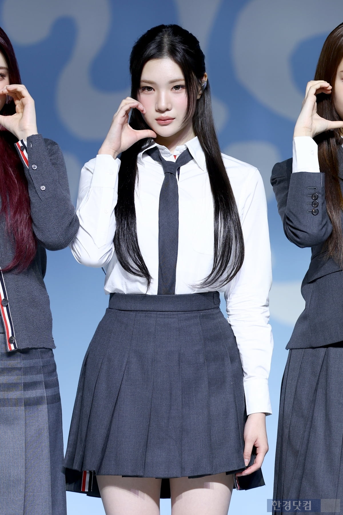 "살 빠질 정도로 연습"…'컴백' 하츠투하츠, '칼각 대표주자' 노린다 [종합]