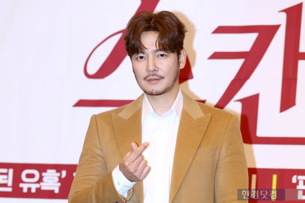 [포토] 강은탁, '멋진 모습에 눈길'