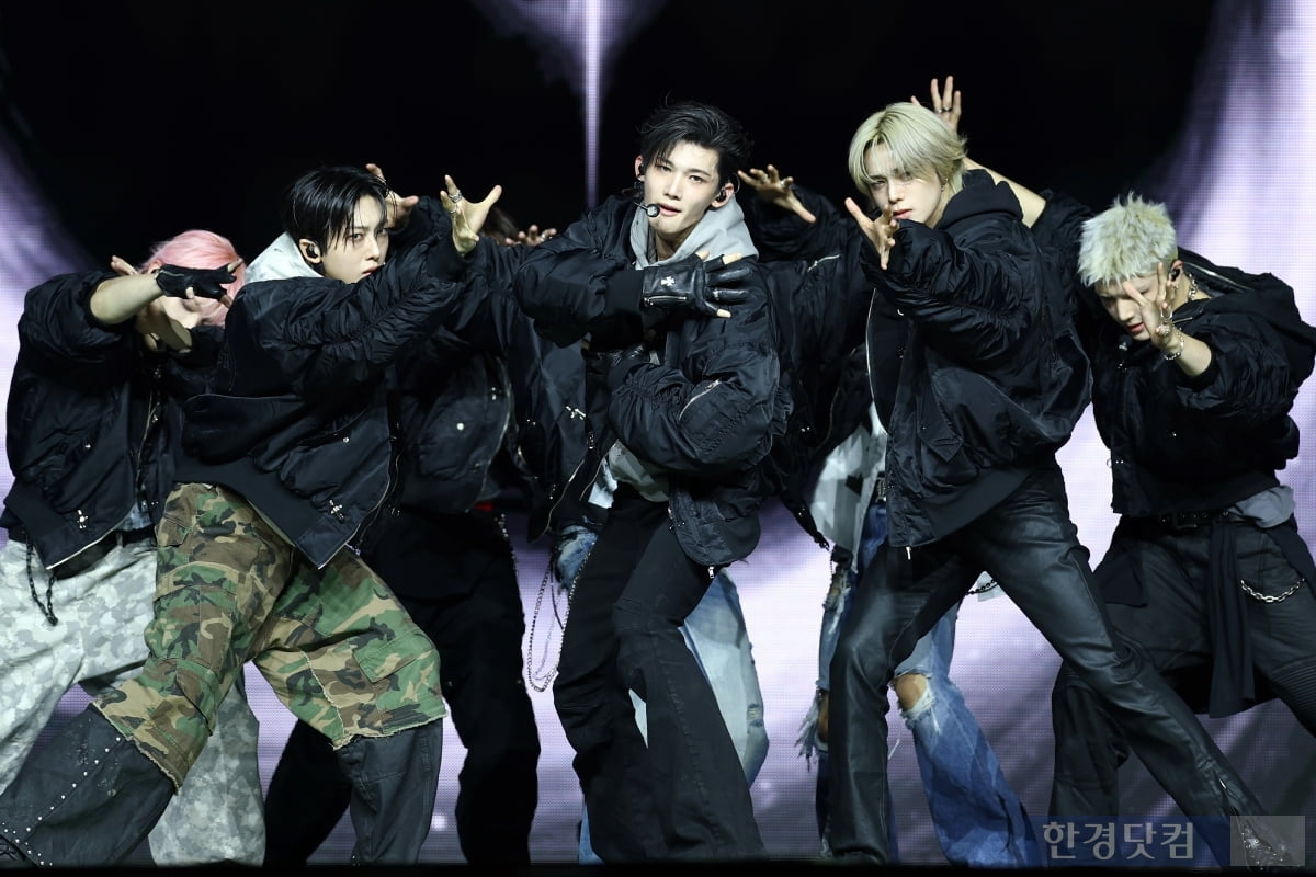 [포토] 앤팀, '강렬한 모습으로 한국 데뷔'
