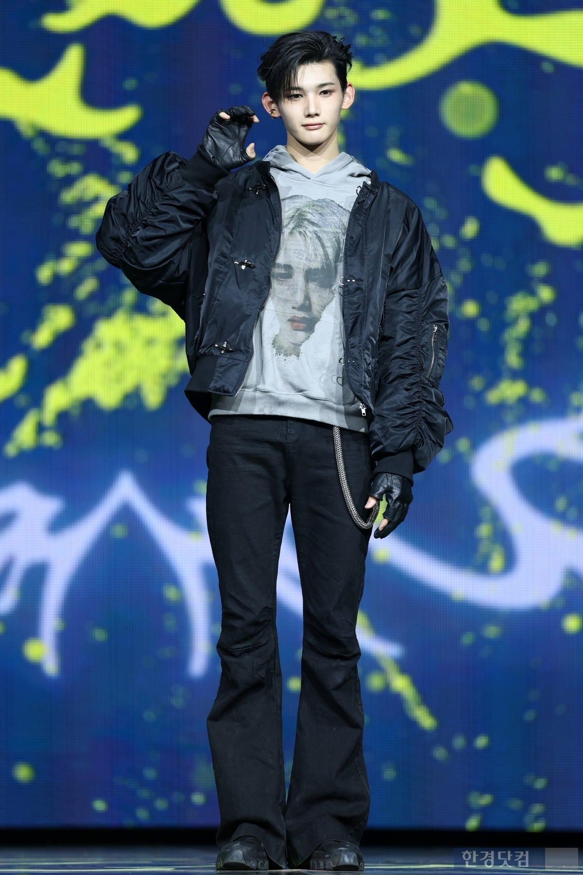 [포토] 앤팀 조, '팬들 반하게 만드는 잘생김'