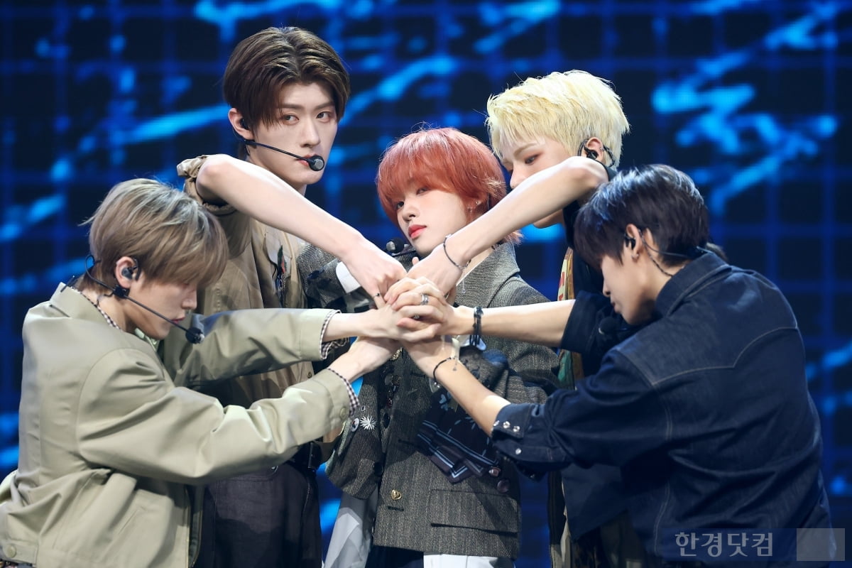 [포토] AM8IC, '호흡 척척 완벽한 군무'