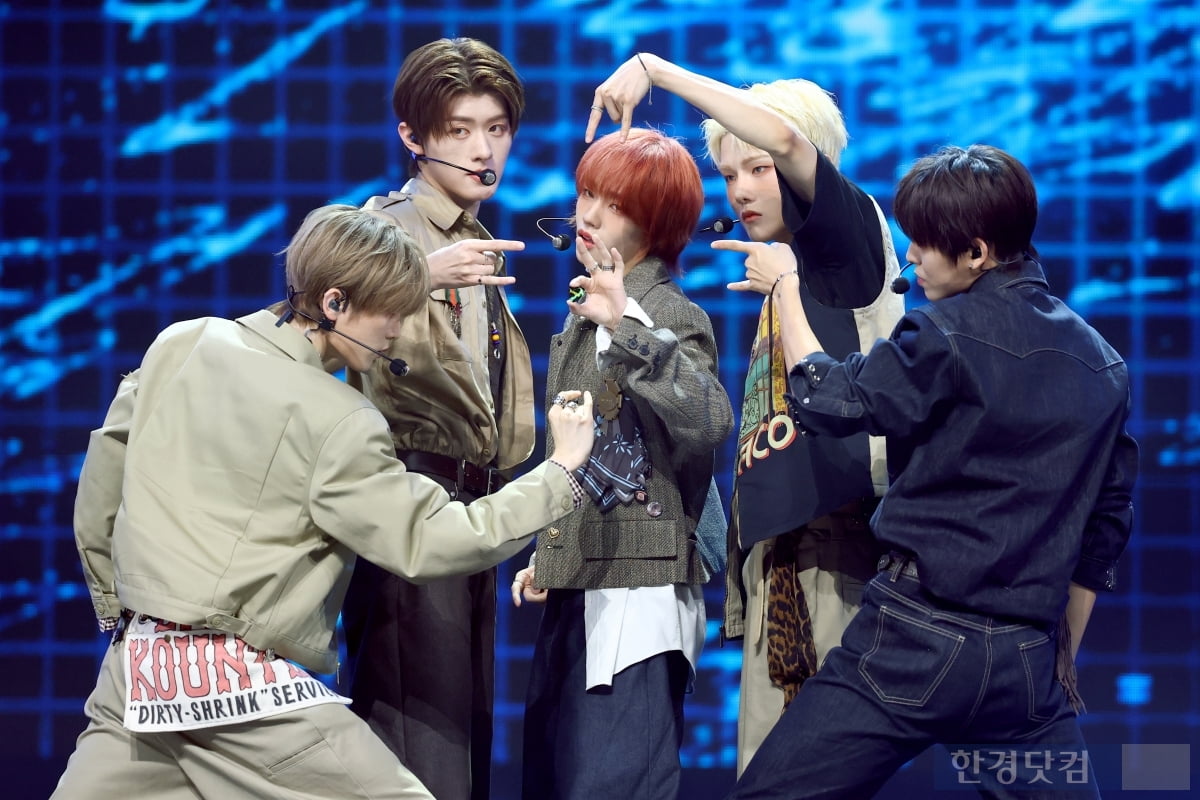 [포토] AM8IC, '호흡 척척 완벽한 군무'