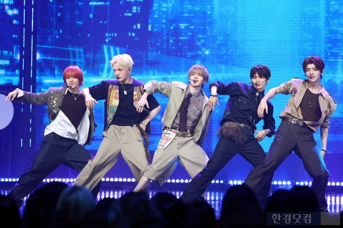 [포토] AM8IC, '호흡 척척 완벽한 군무'