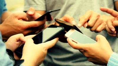 "우리 집값은 우리가 지킨다"…동네 카톡방서 뭉친 집주인들 [돈앤톡]