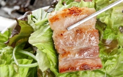 "상추 빼고 삼겹살만 먹어야 하나"…마트 영수증 보고 '깜짝'