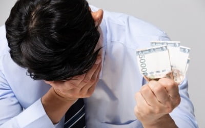 "○○투자클럽 믿었는데"…불법 리딩방 광고에 개미 '피눈물'