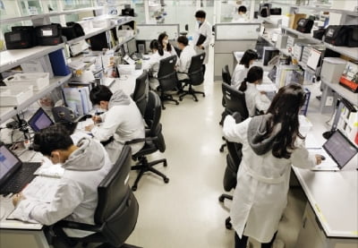 노벨위원회 선택한 조절 T세포…한미약품·지아이셀·진에딧 등 개발 중