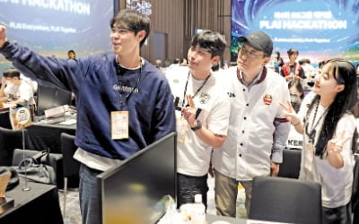 실리콘밸리식 혁신 경연 'GS 해커톤' 열어…자체 개발 AX 플랫폼 '미소' 완성도 높여