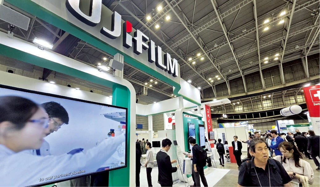 "정말 자랑스럽다"…'2연속 노벨상' 日 '축제 분위기'