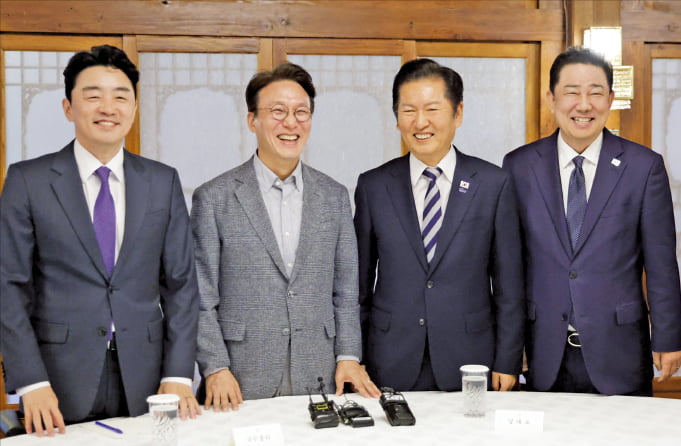 심상찮은 집값에 다급해진 정부…더 센 부동산 규제 나온다