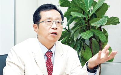 이우용 삼성서울병원 암병원장 "조기 발견·최소침습 수술…암치료 세계 1위 종합병원 비결이죠"