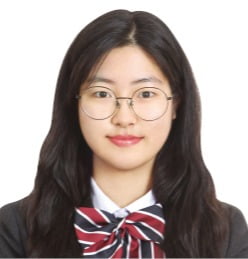 [생글기자 코너] 인형 뽑기 인기, 경제위기 징조일까?