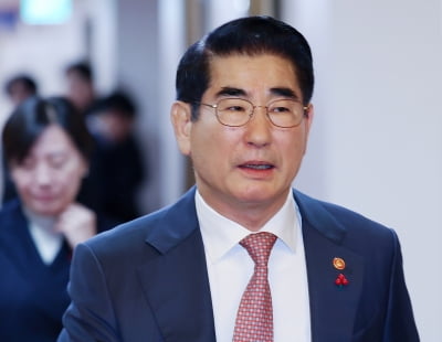 김용현 '내란특검 기소' 재판, 공판준비기일 끝으로 내달 정식 돌입