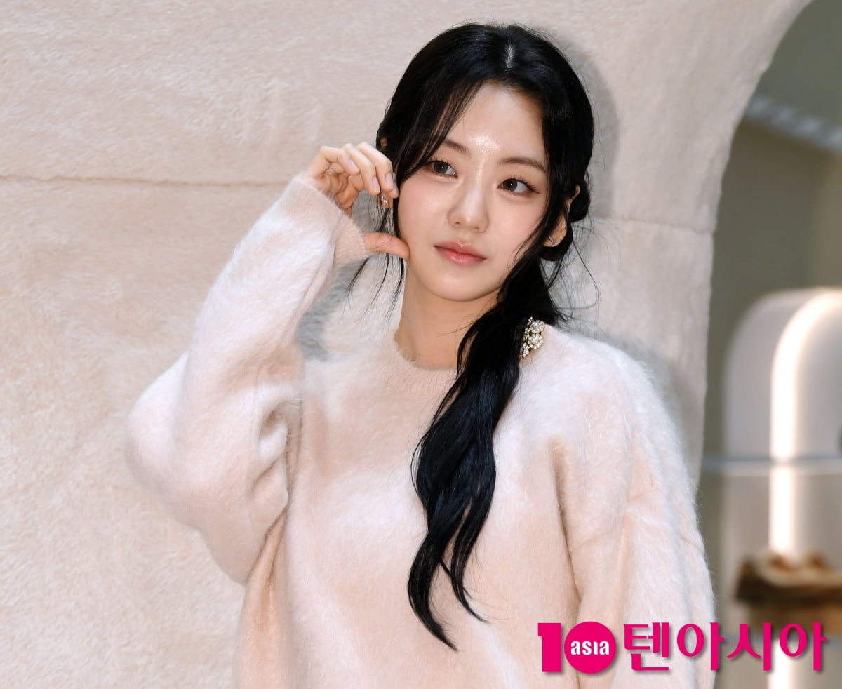 女優 チョ・イヒョン、UGGポップアップストアオープンイベントに登場