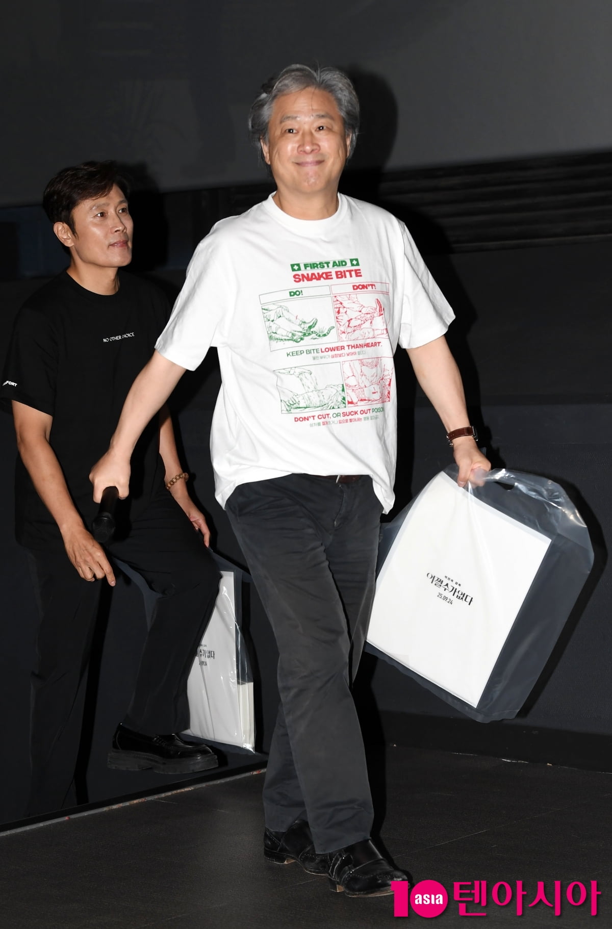Director Park Chan-wook Attends Stage Greeting for 'No Other Choice' in Seoul