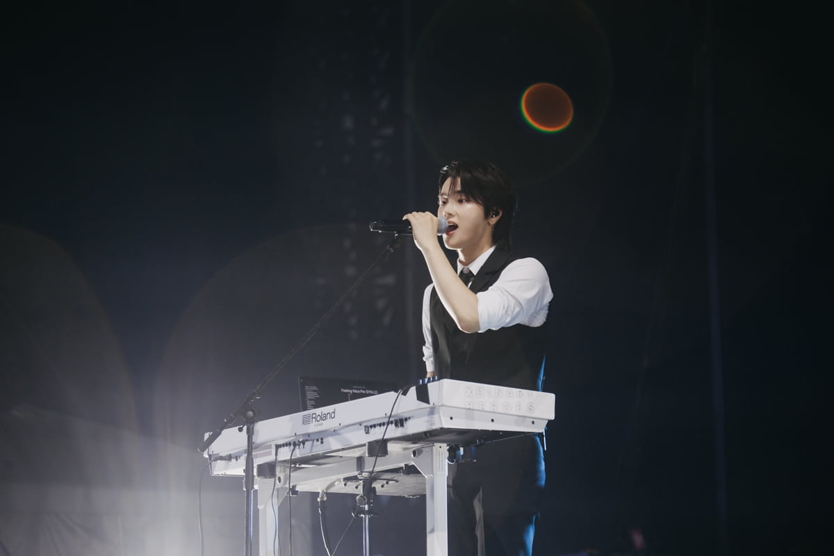 Xdinary Heroes Open for MUSE in Korea, Showcasing Their Rock Prowess