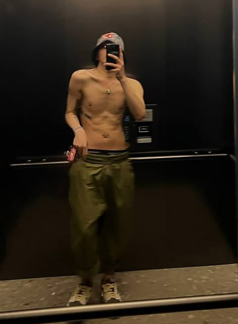 G-Dragon Flaunts His Sexy Charisma in New Instagram Photos