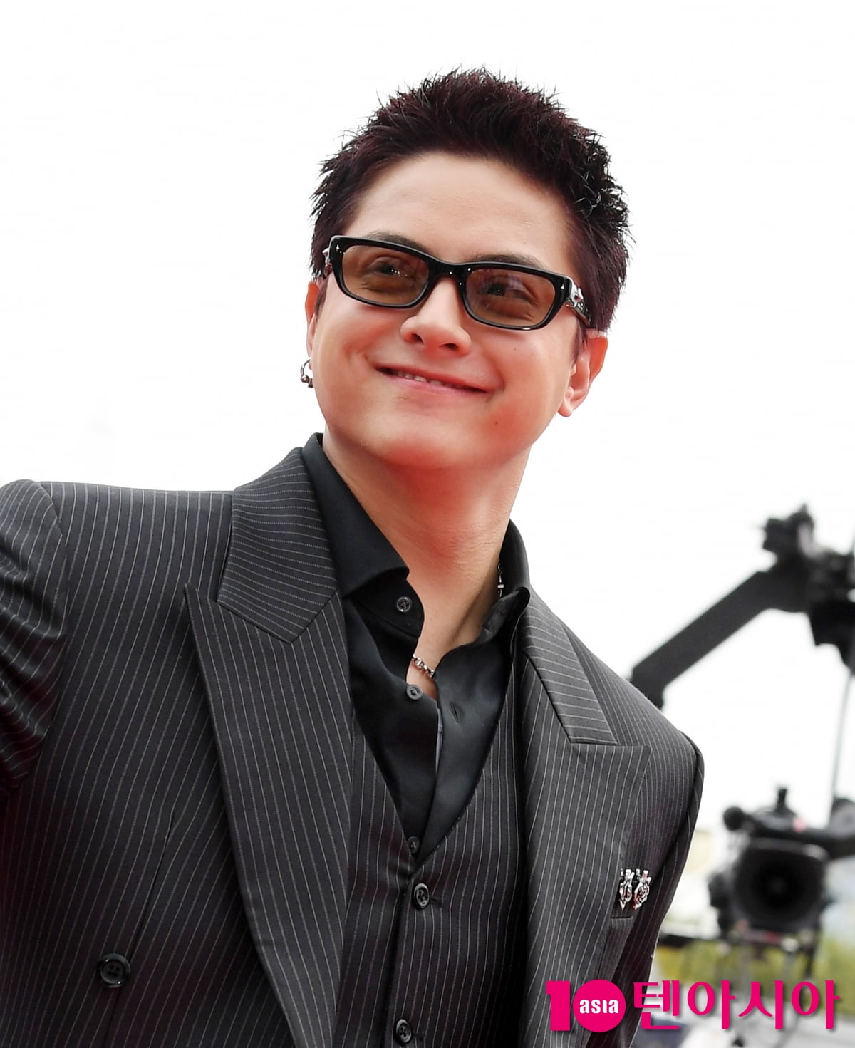 Filipino Actor Daniel Padilla Graces the Red Carpet at Seoul Drama Awards 2025