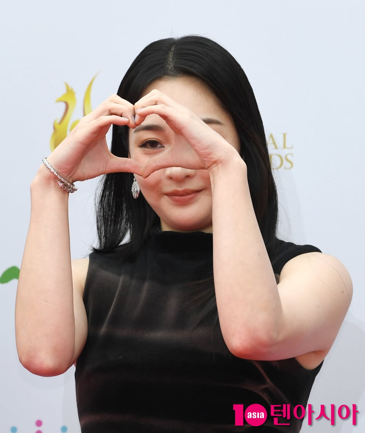 Actress Kim Min-ha Graces the Red Carpet at the Seoul Drama Awards 2025