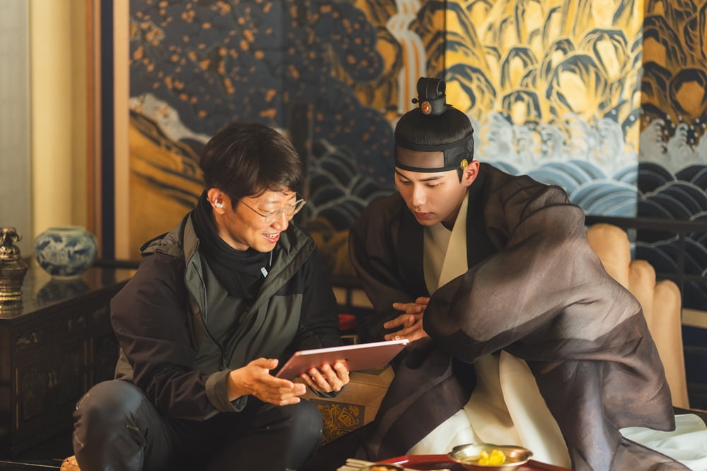 Director Chang Tae-you Reflects on the Success of 'Bon Appétit, Your Majesty'