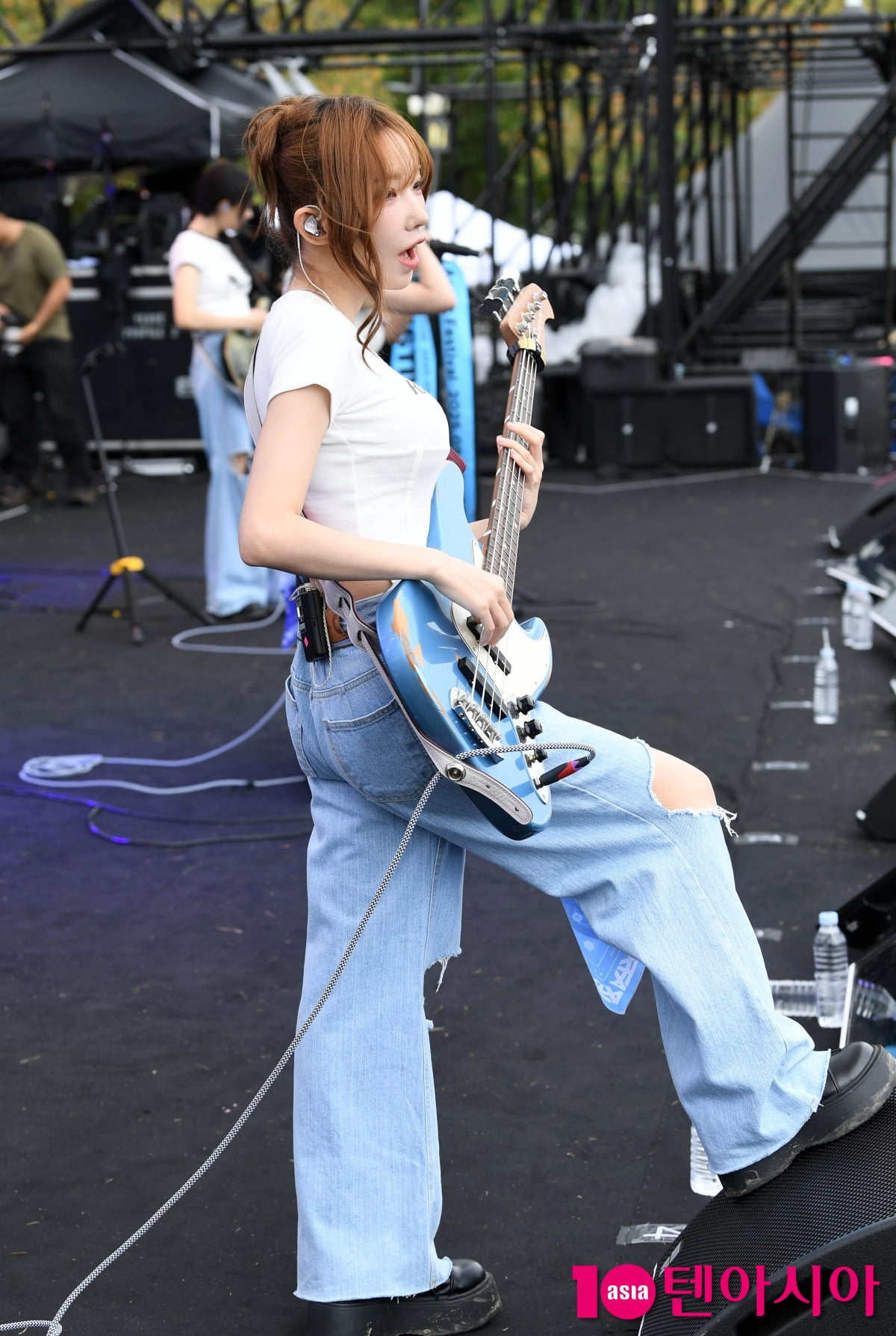 Magenta of Band QWER Shines at ATA Festival 2025 in Seoul