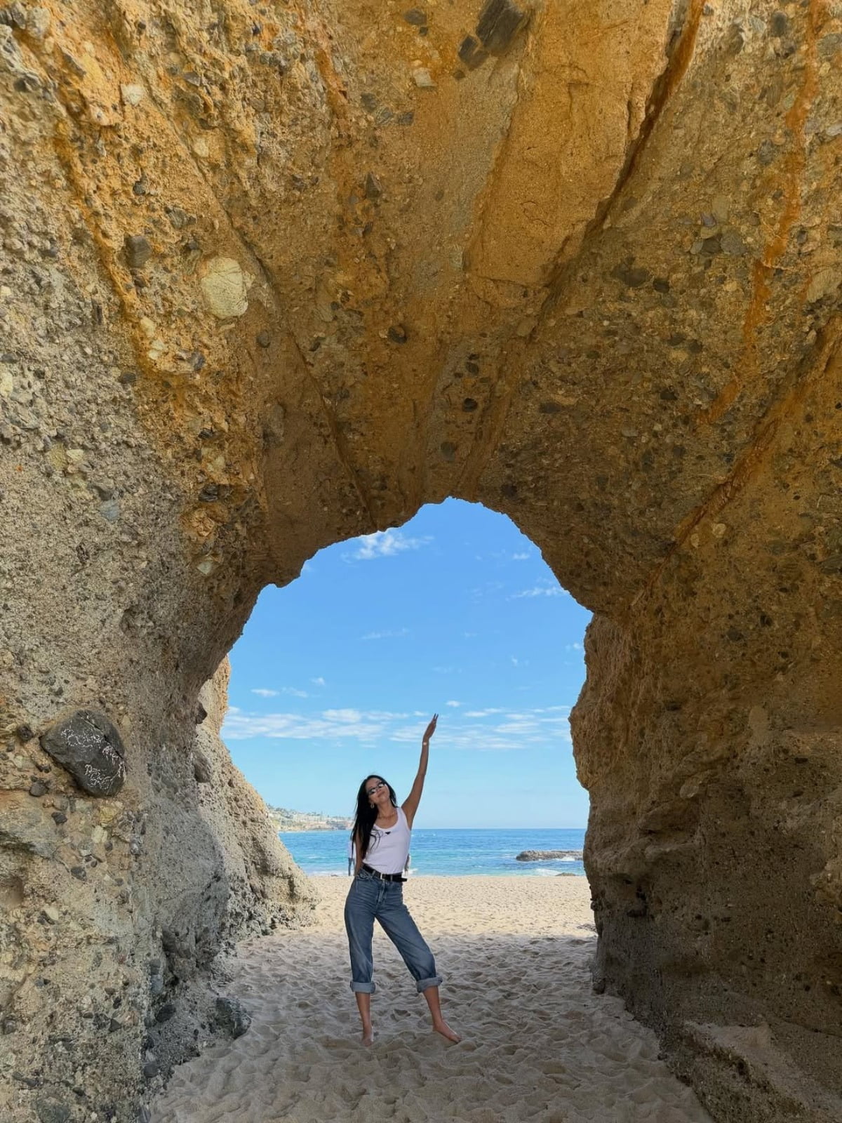 Korean Actress Oh Yoon-ah Stuns with Her Beauty on LA Beach