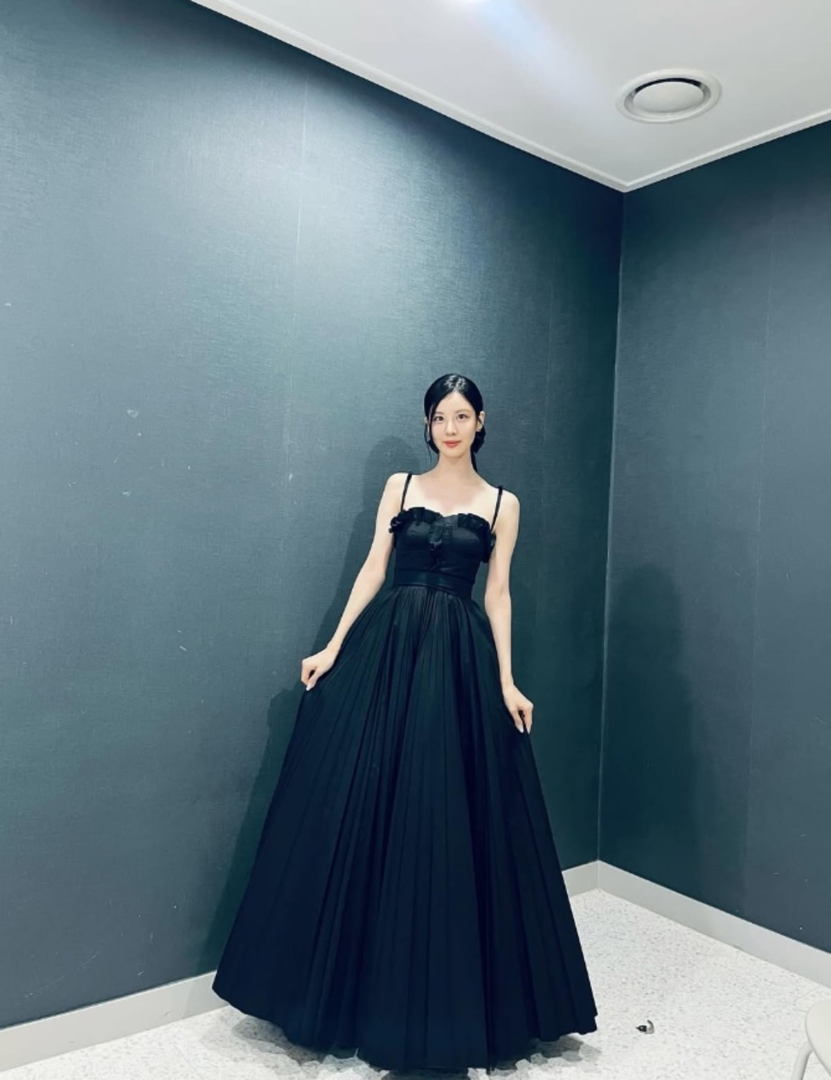 Seohyun of Girls' Generation Stuns Fans with Elegant Instagram Photos