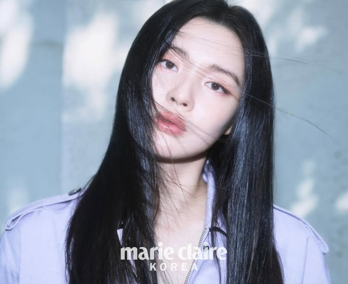Lee Sun-bin Captivates with Stunning Beauty in Latest Photoshoot