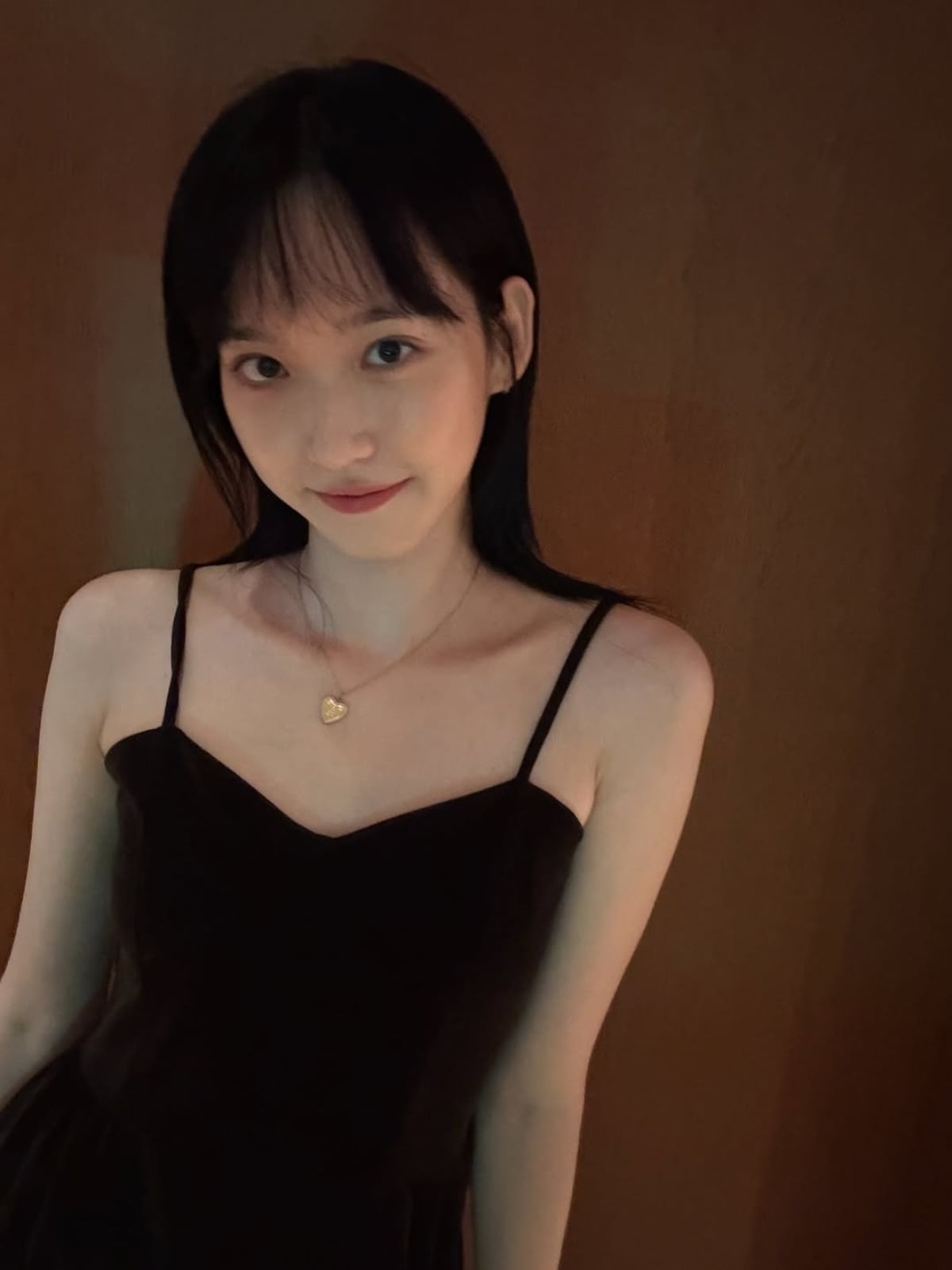 South Korean Actress Han Ji-hyun Captivates Fans with Stunning Instagram Photos