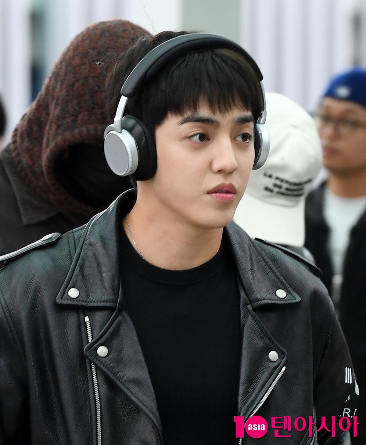 SEVENTEEN's S.Coups Departs for Seattle for 'SEVENTEEN WORLD TOUR [NEW_]' in the U.S.