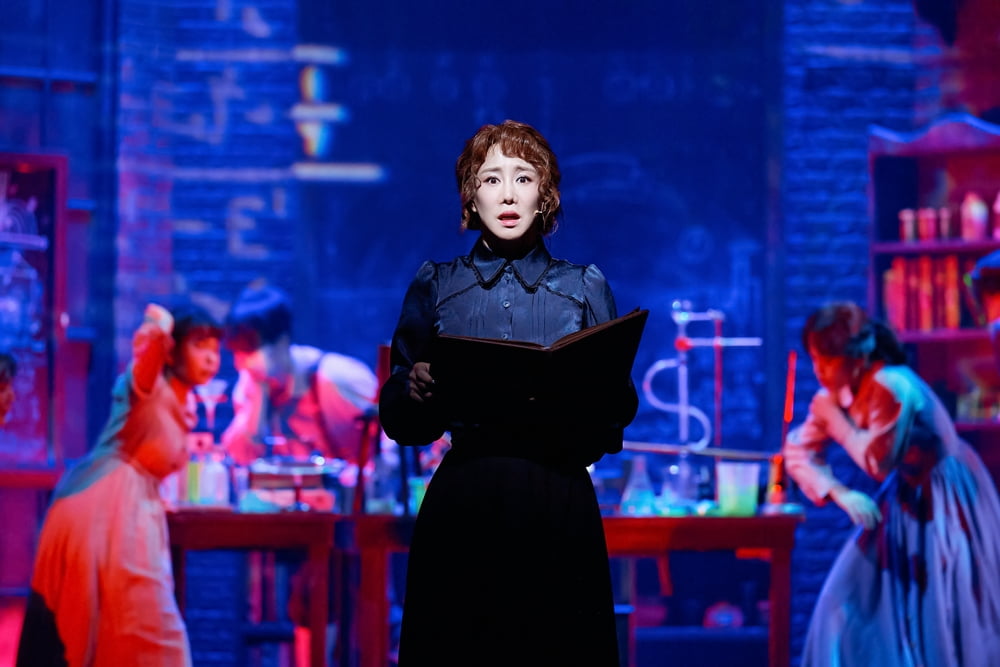 韓国ミュージカル『マリ・キュリー』、ポーランドでの成功と国内最後の公演