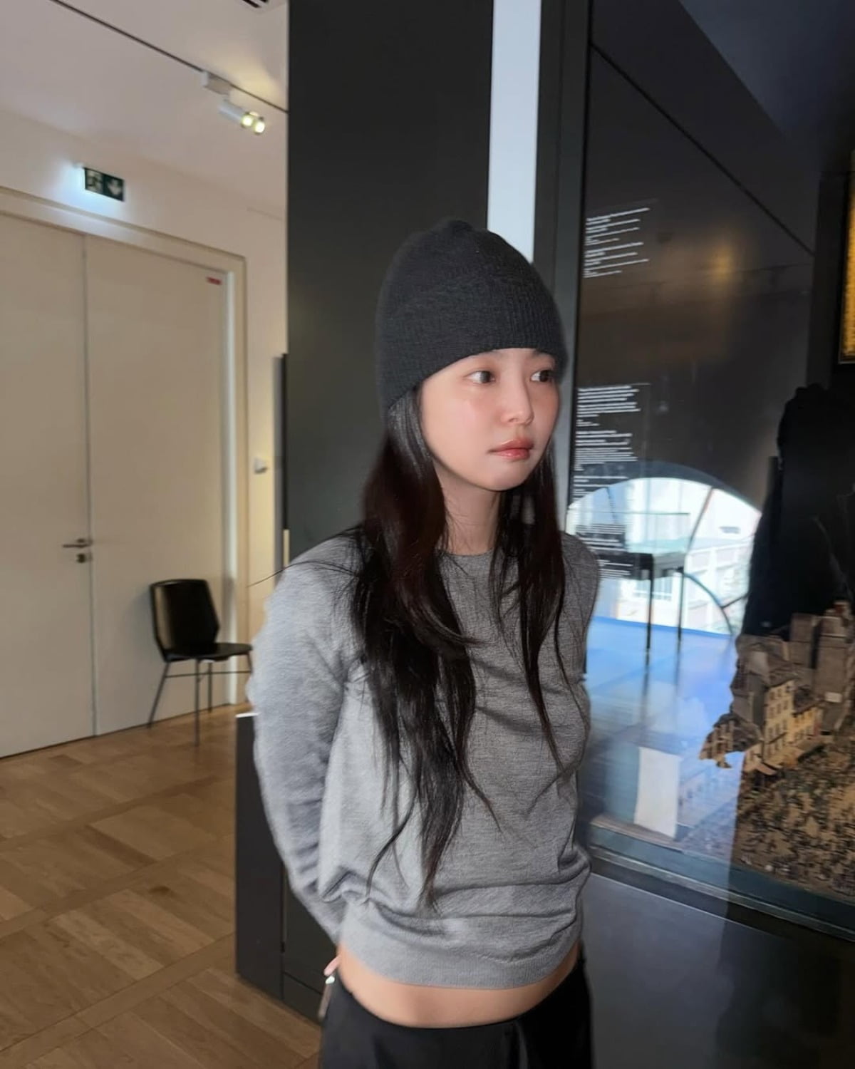 BLACKPINK's Jennie Captivates with Natural Charm on Instagram