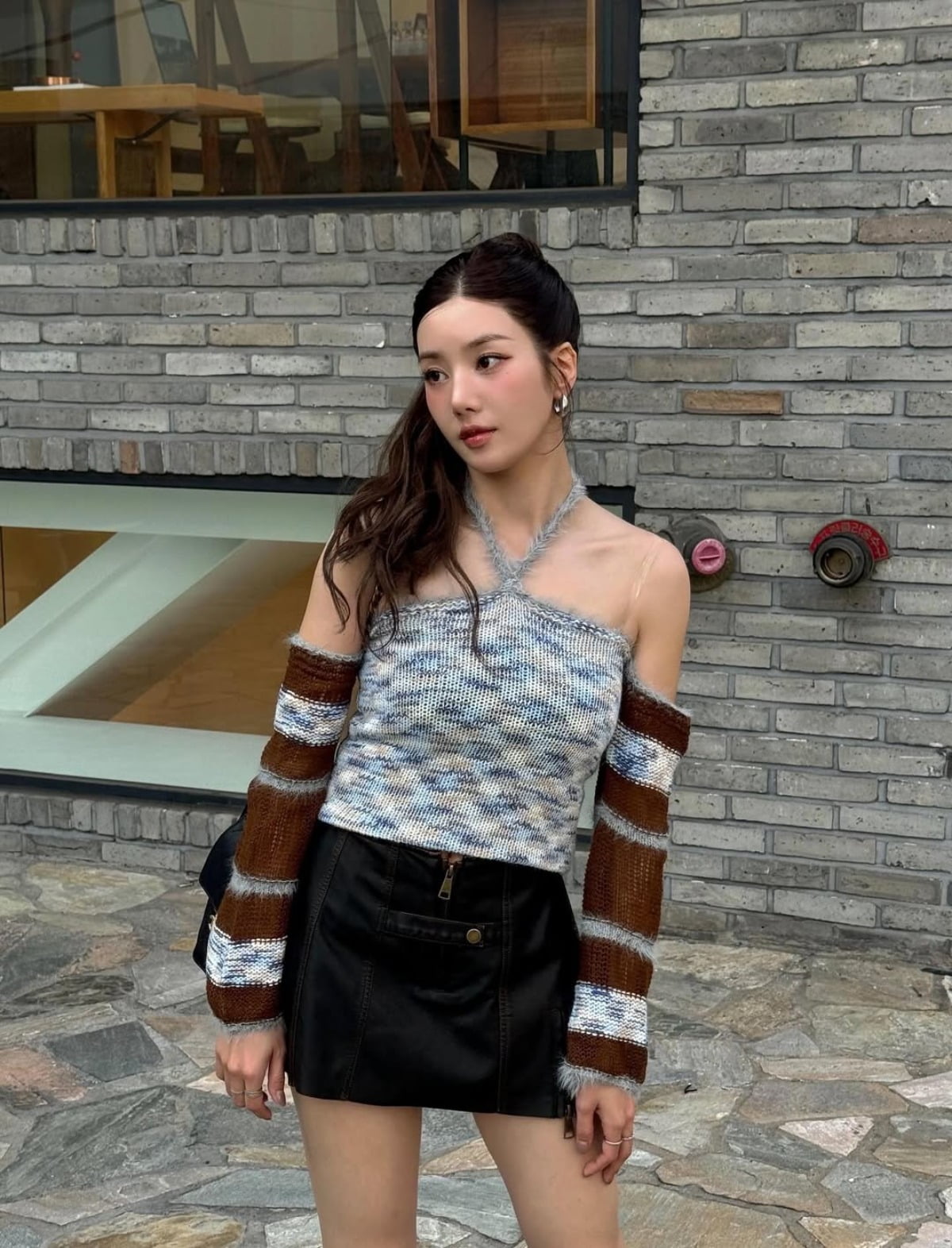 Kwon Eun-bi Stuns as the Autumn Goddess with Chic Fashion and New Property Purchase
