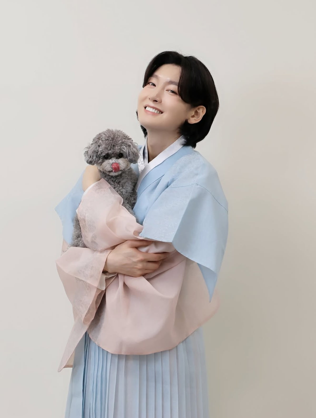Korean Trot Star Kim Yong-bin Expresses Gratitude to Fans with Heartfelt Instagram Post