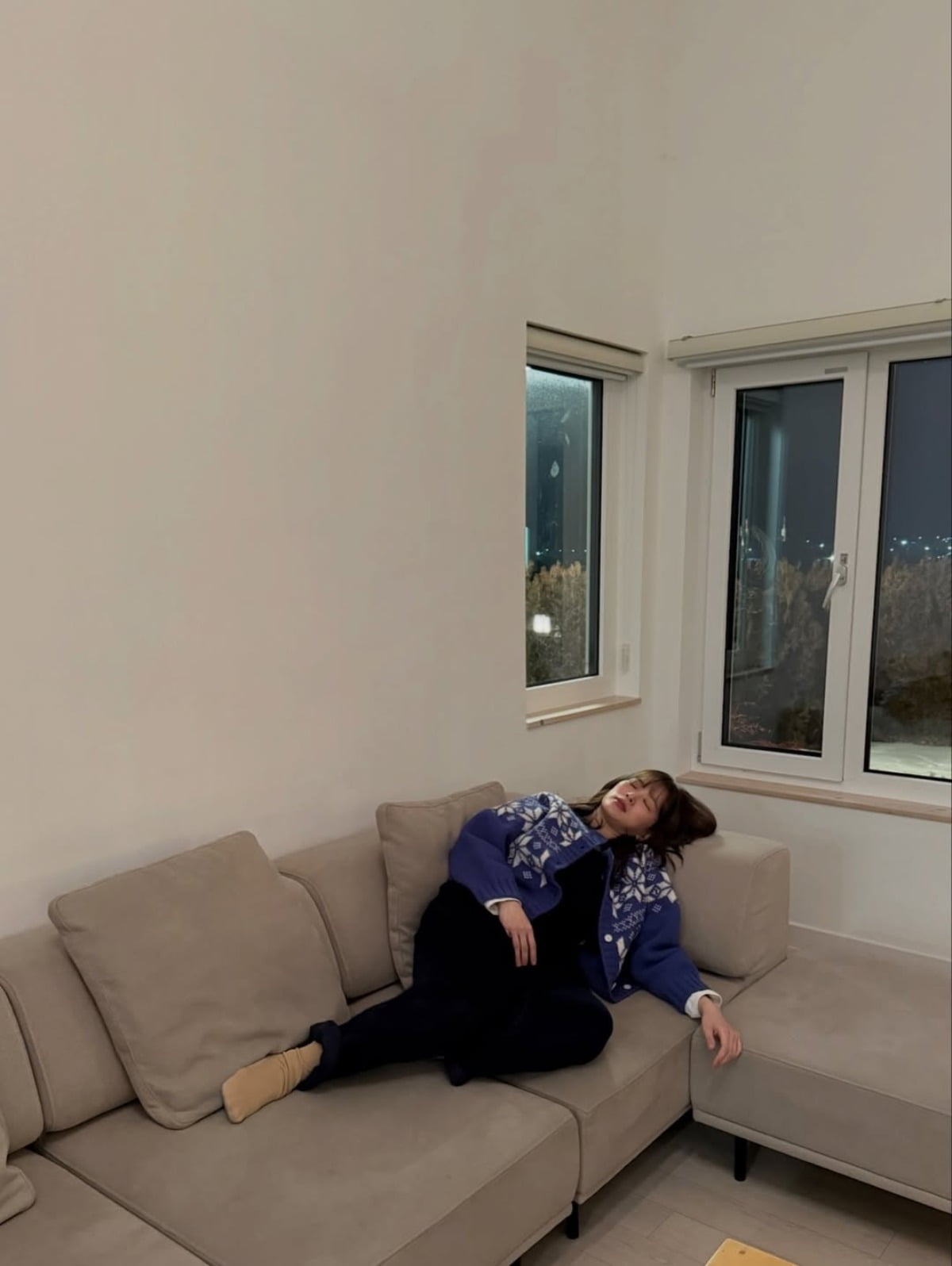 Korean Actress Chun Woo-hee Stuns with Ageless Beauty in Latest Instagram Post