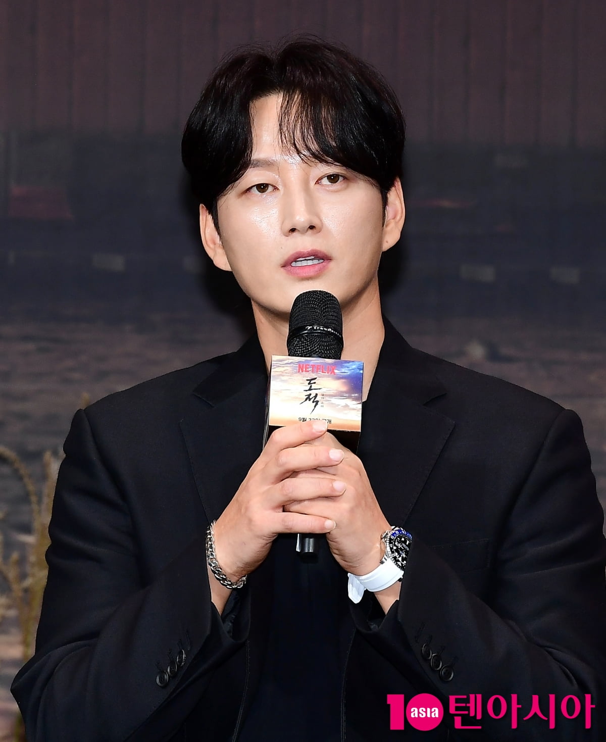 Lee Hyun-wook Wins Excellence in Acting at 2025 Korea Drama Awards