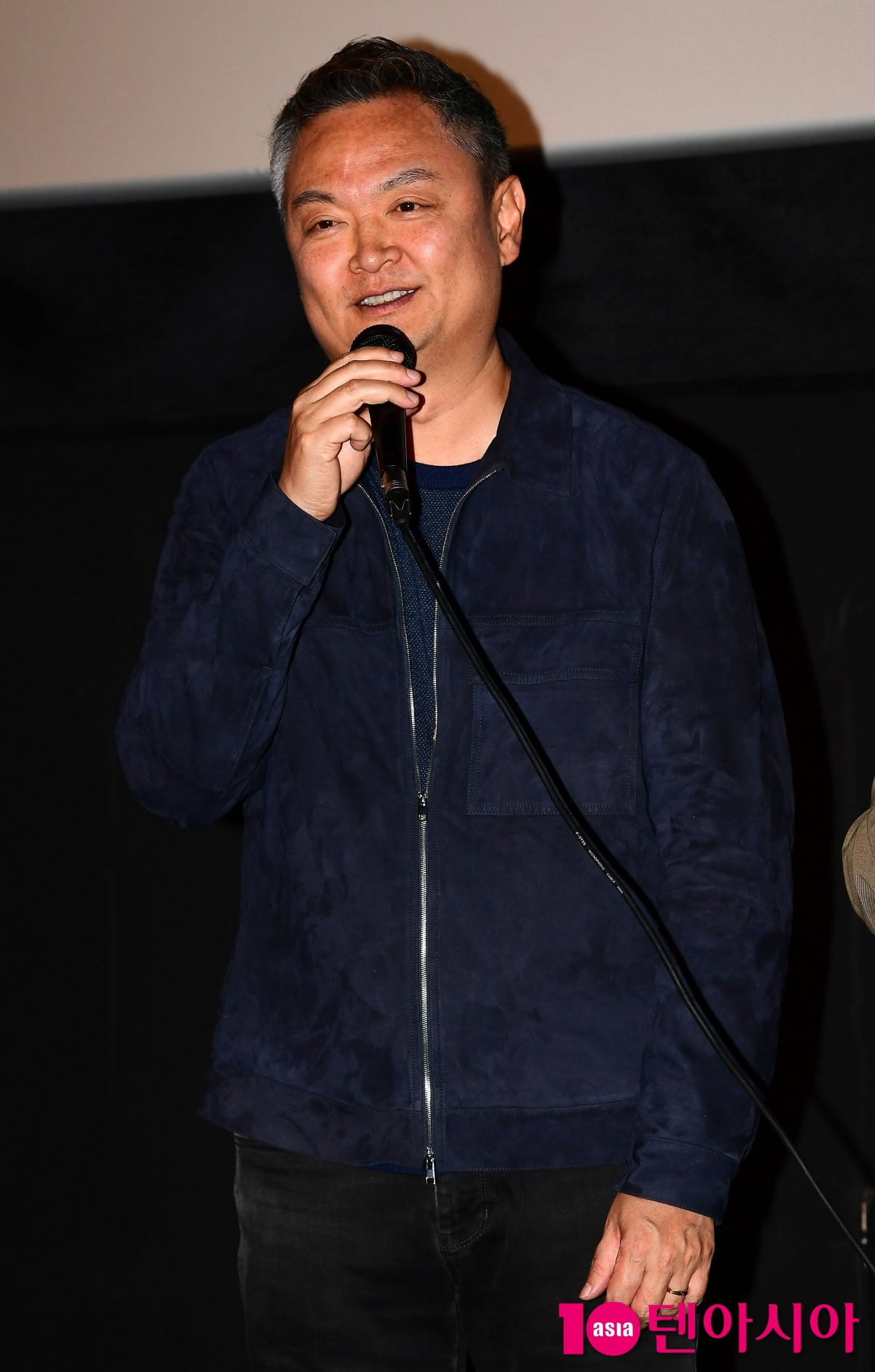Director Kang Yoon-sung Unveils Korea's First AI-Driven Feature Film 'Jungang-gye'
