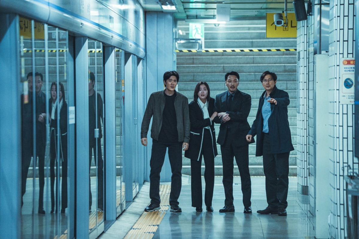 Director Kang Yoon-sung Unveils Korea's First AI-Driven Feature Film 'Jungang-gye'