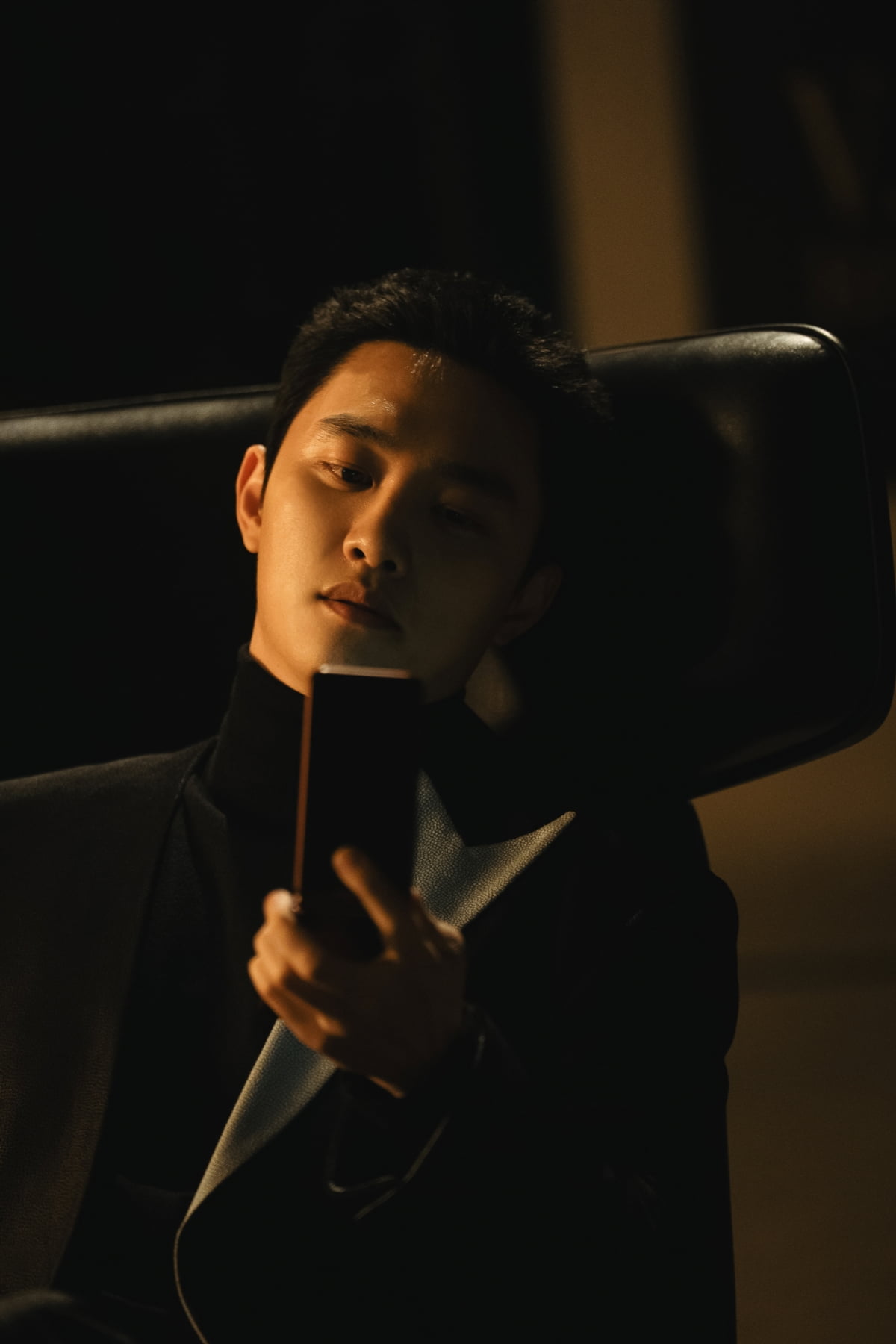 Doh Kyung-soo Transforms into a Villain in Disney+ Original Series 'Sculpted City'