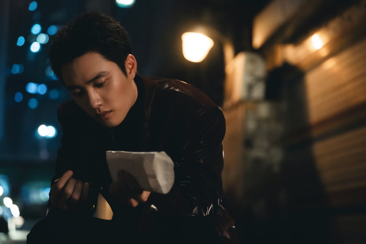 Doh Kyung-soo Transforms into a Villain in Disney+ Original Series 'Sculpted City'
