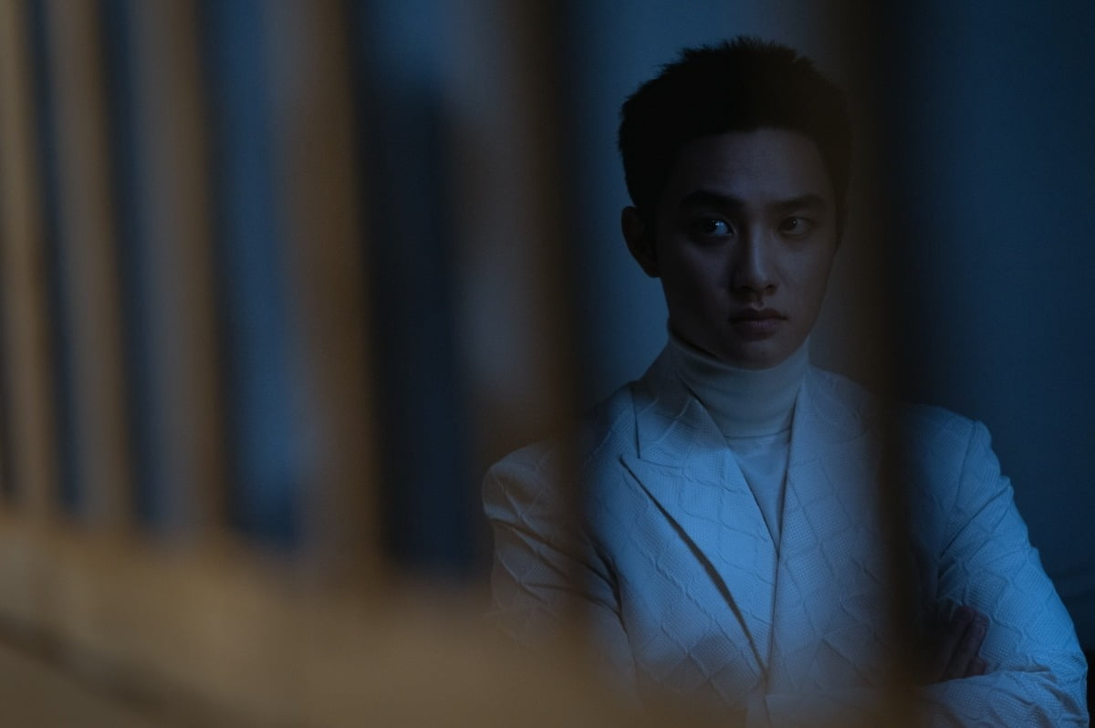 Doh Kyung-soo Transforms into a Villain in Disney+ Original Series 'Sculpted City'