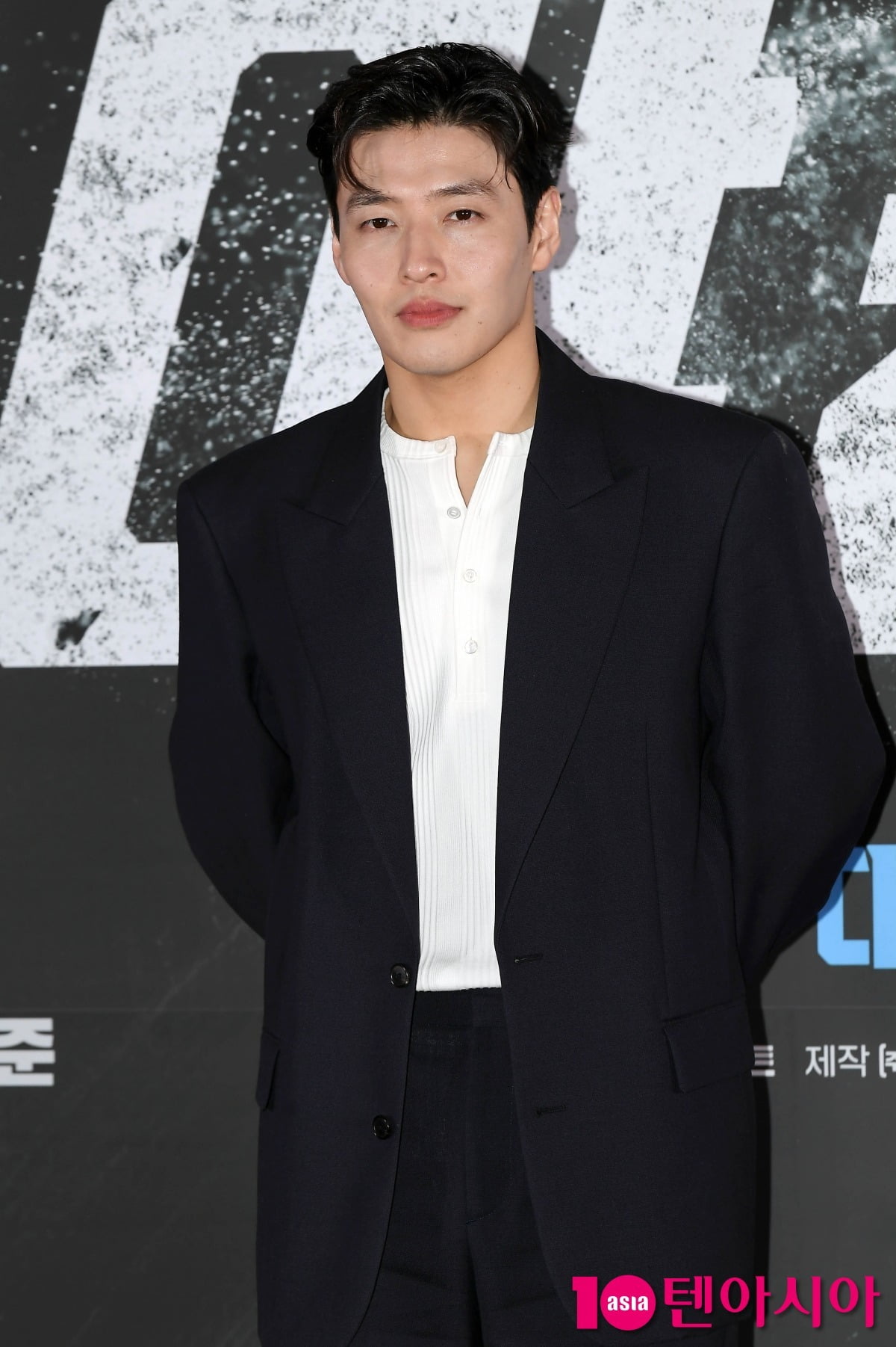 Kang Ha-neul Addresses 'Squid Game' Filming Isolation Rumors