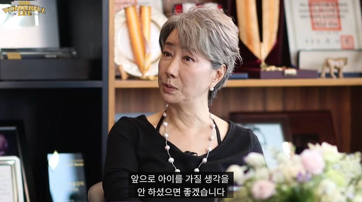 Korean Actress Song Ok-sook Opens Up About Adoption and Personal Growth