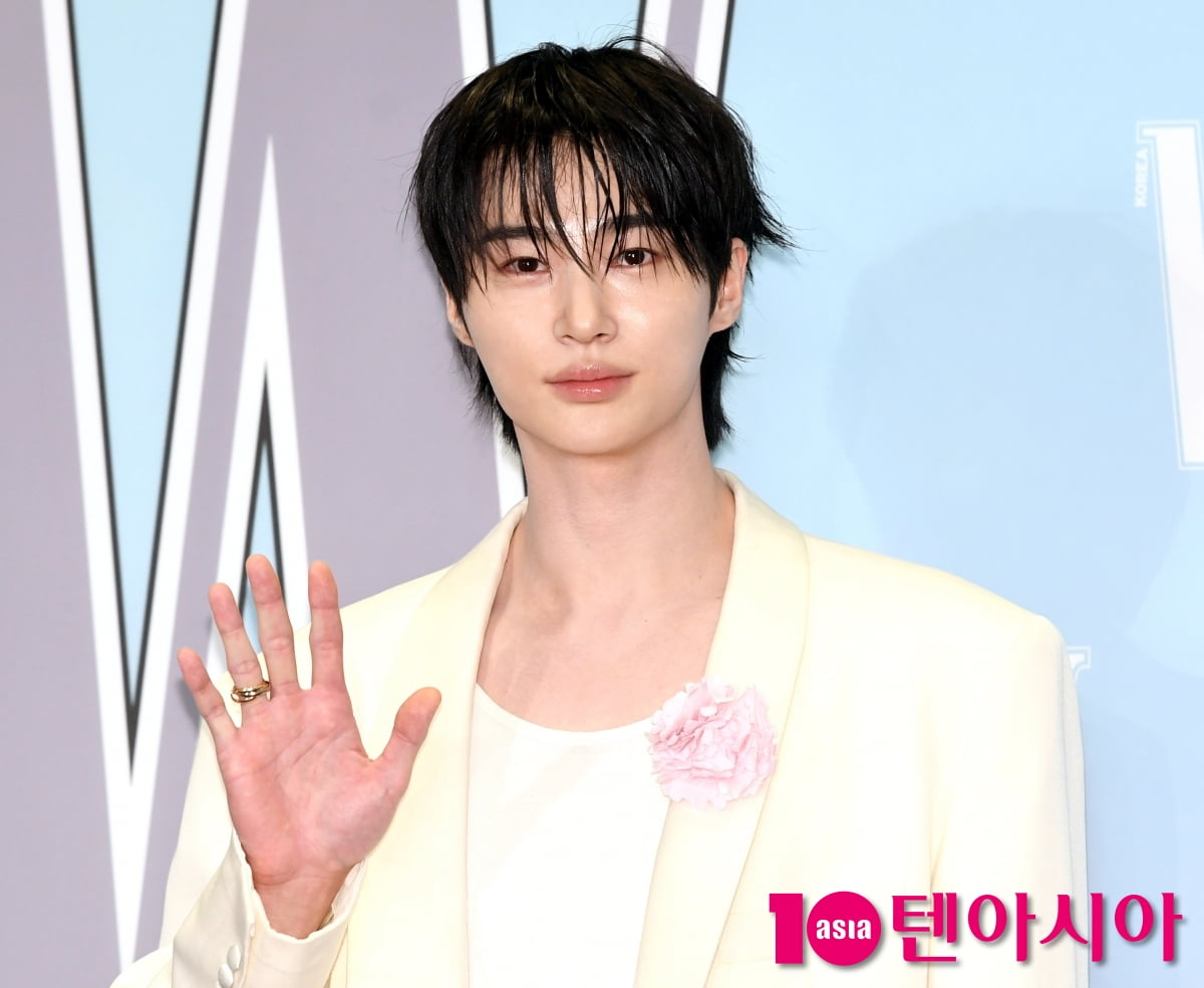 俳優ビョン・ウソク、乳がん認識向上キャンペーンに参加