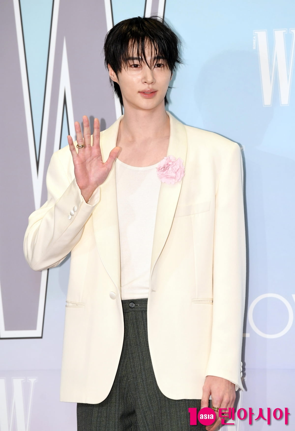 俳優ビョン・ウソク、乳がん認識向上キャンペーンに参加