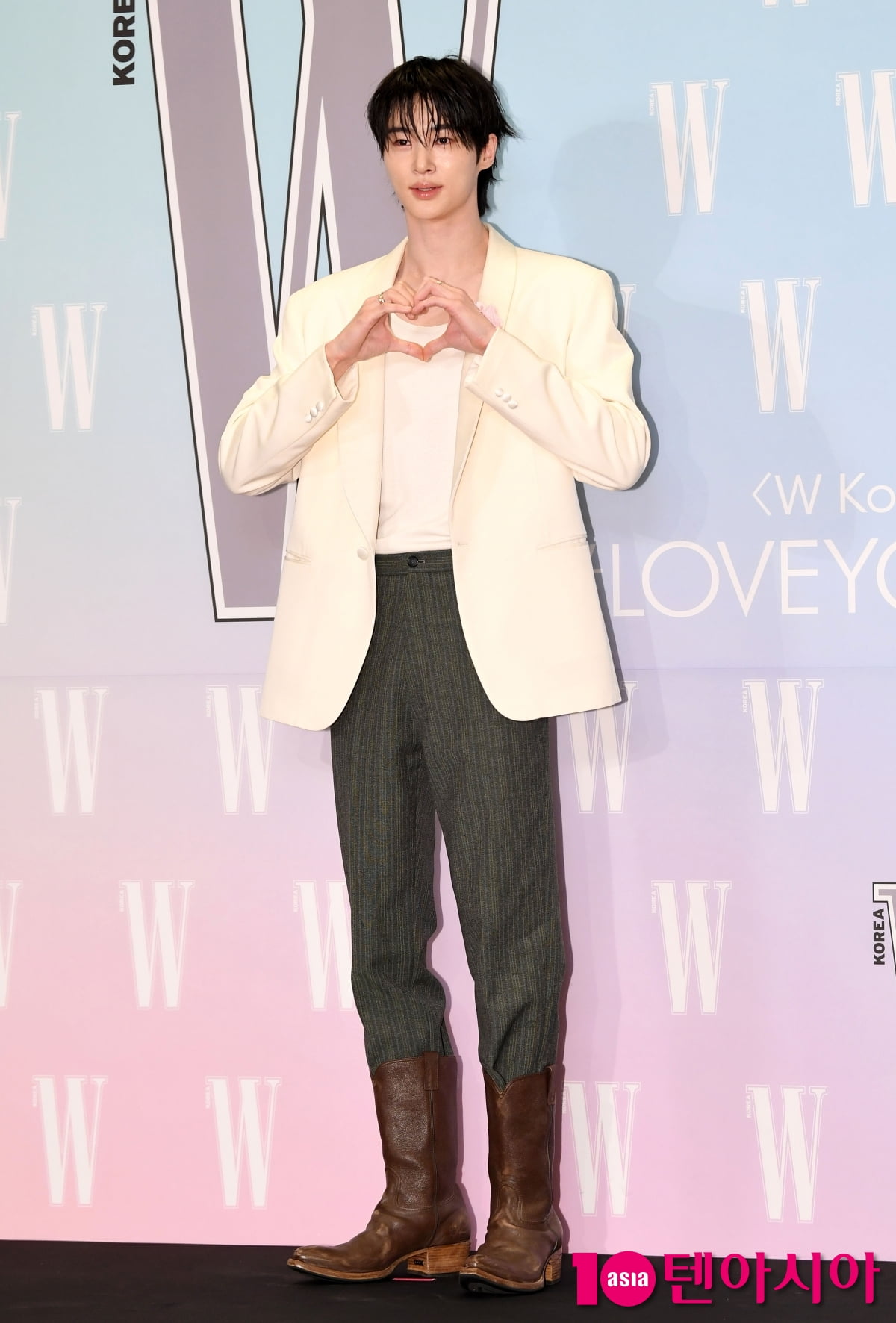 俳優ビョン・ウソク、乳がん認識向上キャンペーンに参加