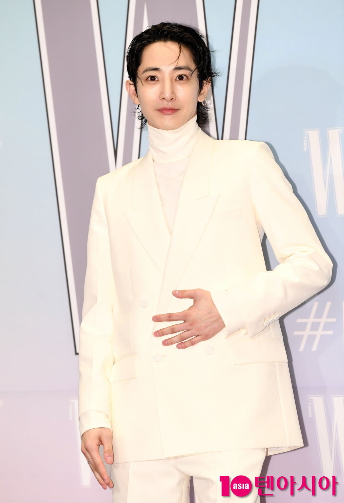 俳優イ・スヒョク、乳がん認識向上キャンペーンに参加